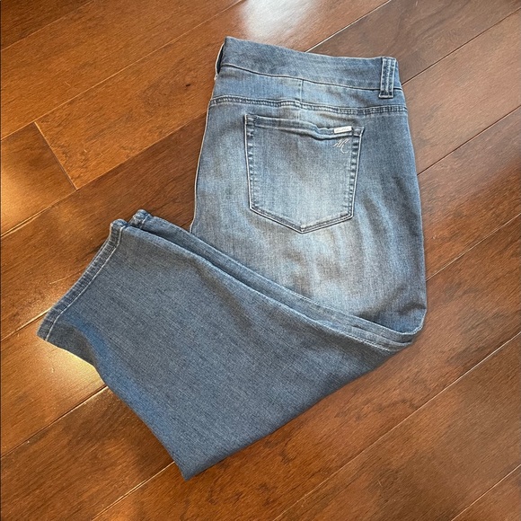 Seven7 Melissa MaCarthy Denim Capris - Picture 2 of 10